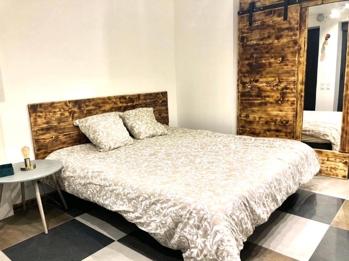 Studio Cocooning Spa, Lit Xxl, Cour Exterieure Le Puy-en-Velay Eksteriør billede