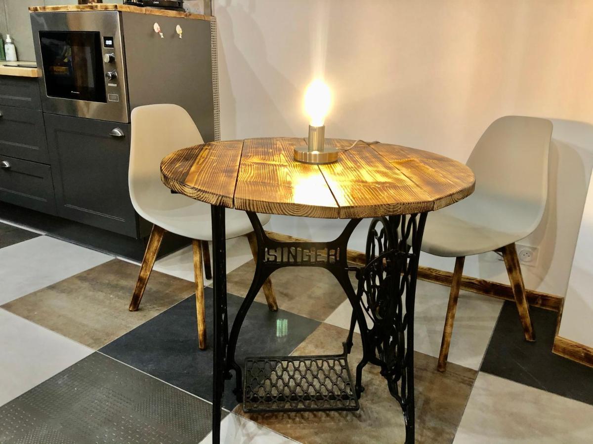 Studio Cocooning Spa, Lit Xxl, Cour Exterieure Le Puy-en-Velay Eksteriør billede